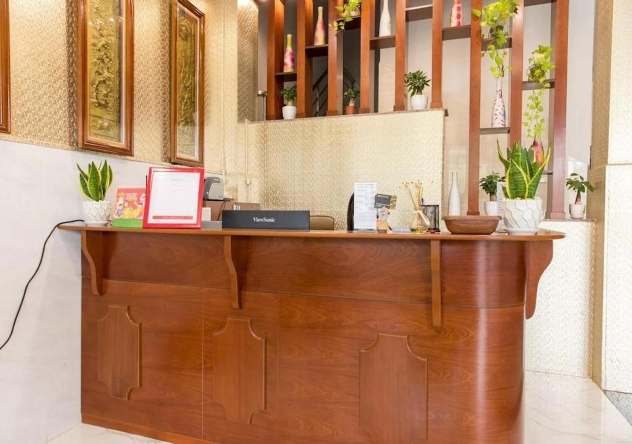 Bros Hotel Хошимин Екстериор снимка